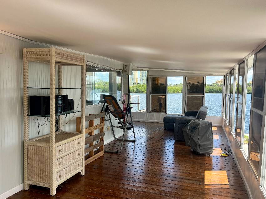 327 3rd St Dr W #13 a Palmetto, FL Mobile or Manufactured Home for Sale